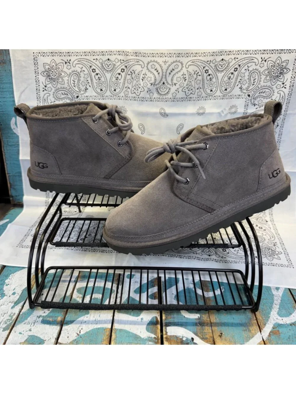 UGG Neumel Charcoal Gray Casual Suede Chukka Boots 3236 Mens Size 8 Worn X